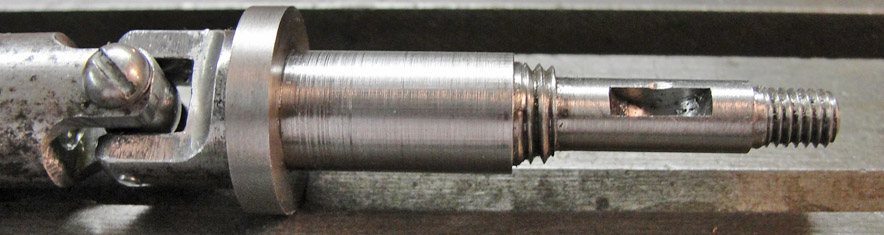 Left-hand end of drive shaft