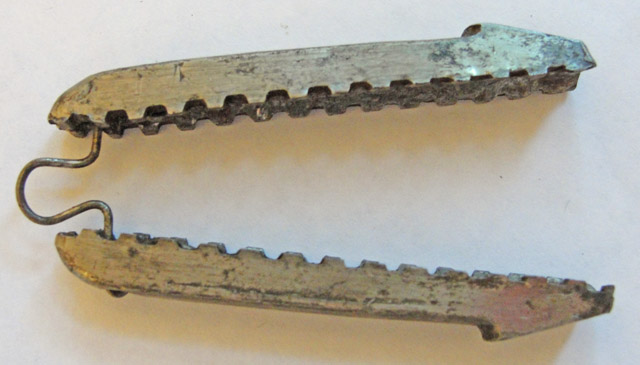 Jaws with standard spring design