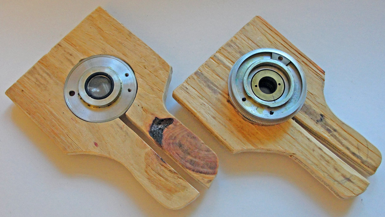 Plywood clamps used to grip the main sections
